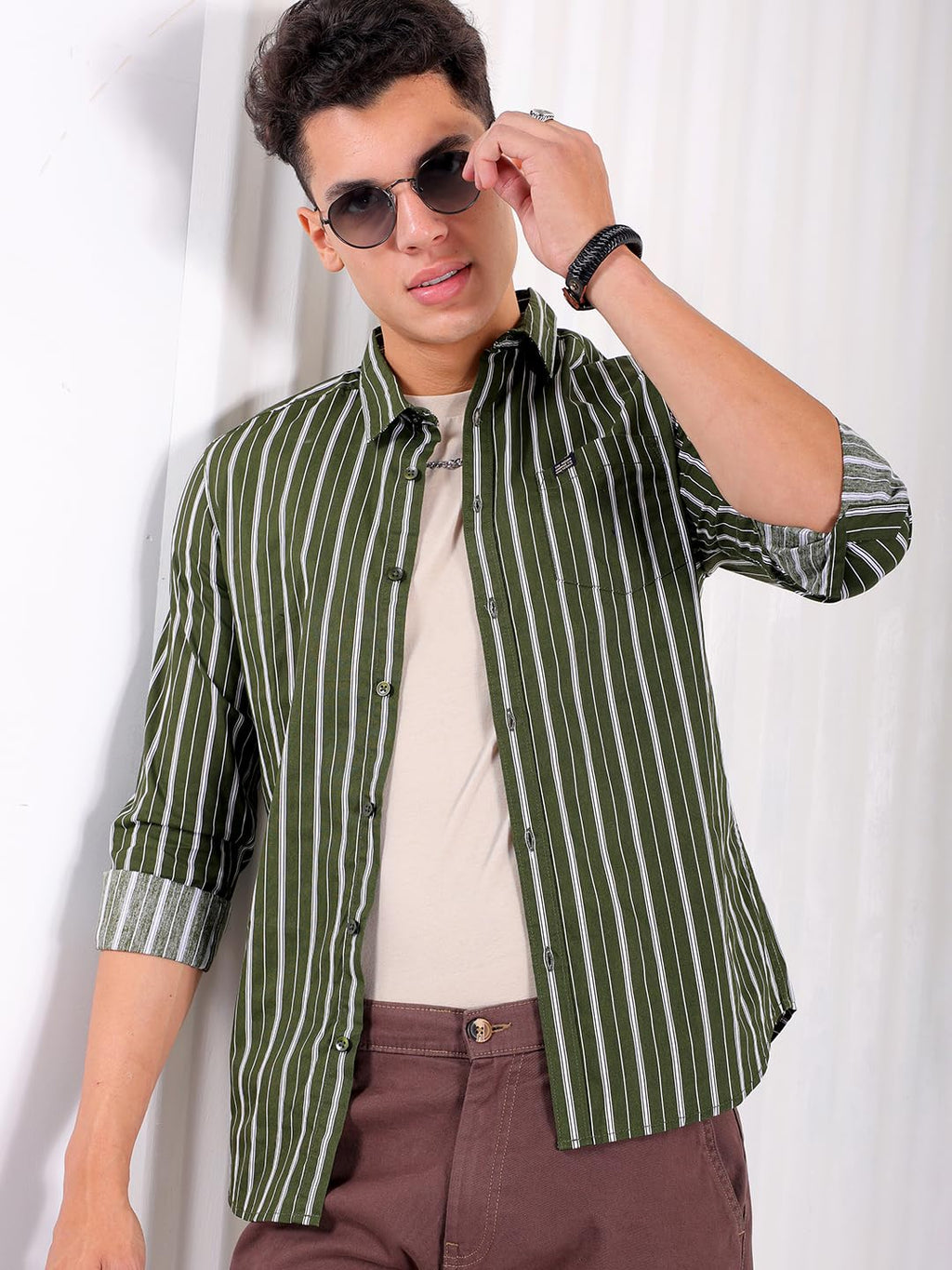The Indian Garage Co Men Slim Fit Checkered Full Sleeves Spread Collar Casual Shirt