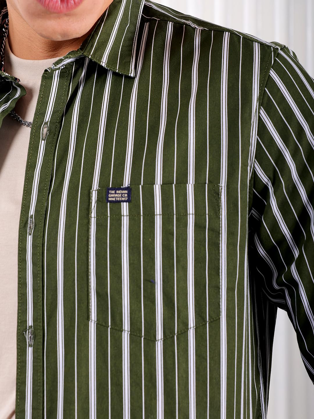 The Indian Garage Co Men Slim Fit Checkered Full Sleeves Spread Collar Casual Shirt